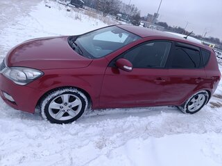 2010 Kia Ceed I Рестайлинг, красный, 710000 рублей, вид 4