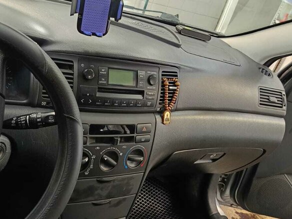2003 Toyota Corolla IX (E120, E130), серый, 450000 рублей - вид 6