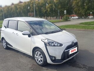 2018 Toyota Sienta II Рестайлинг, белый, 1470000 рублей, вид 5