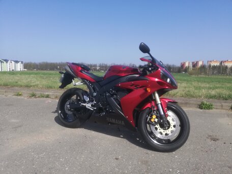 2005 Yamaha YZF-R1, пурпурный, 933953 рублей, вид 4