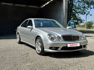 2004 Mercedes-Benz E-Класс 320 III (W211, S211), серебристый, 1400000 рублей, вид 1