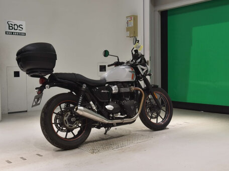 2017 Triumph Street Twin, чёрный, 850000 рублей, вид 5