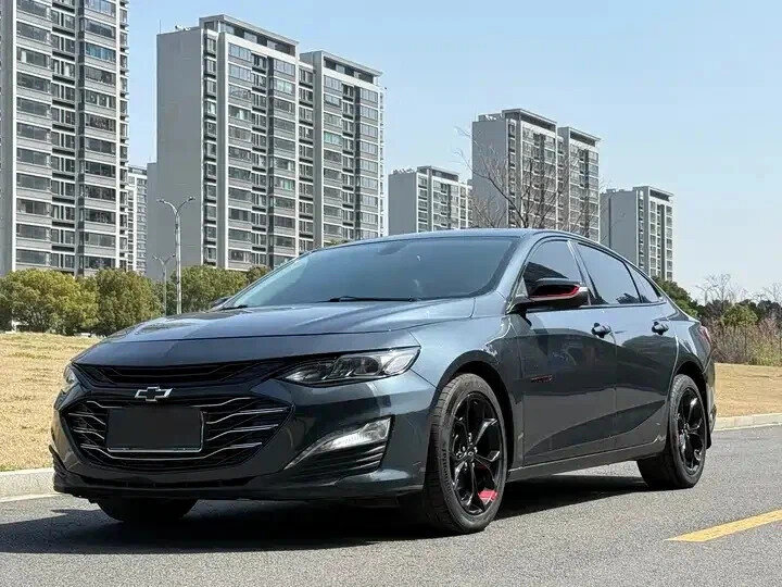 Открыть фотографии: Chevrolet Malibu IX Рестайлинг