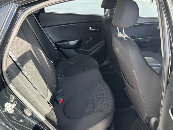 2011 Kia Rio III, чёрный, 650000 рублей - вид 21