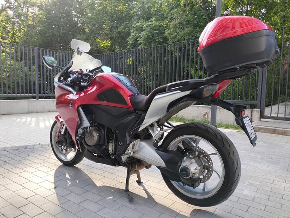 2011 Honda VFR 1200, красный, 700000 рублей - вид 11