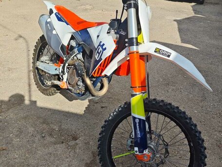 2019 Husqvarna FC 250, белый, 400000 рублей, вид 1