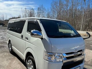 2018 Toyota HiAce H200 Рестайлинг, белый, 3650000 рублей, вид 3