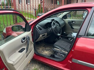 2006 Renault Megane II Рестайлинг, красный, 500000 рублей, вид 5