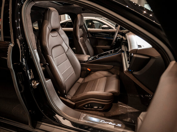 2026 Porsche Panamera Turbo S E-Hybrid III, чёрный, 39990000 рублей - вид 20