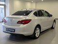 2013 Opel Astra J Рестайлинг, серебристый, 615000 рублей - вид 4