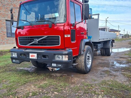 2005 Volvo FL, красный, 3650000 рублей, вид 2