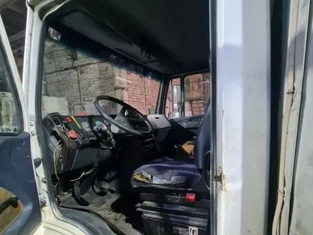 1997 Mercedes-Benz 612D, белый, 650000 рублей, вид 3