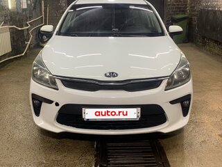 2018 Kia Rio IV, белый, 700999 рублей, вид 1
