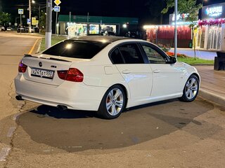 2010 BMW 3 серии 318i V (E90/E91/E92/E93) Рестайлинг, белый, 805000 рублей, вид 3