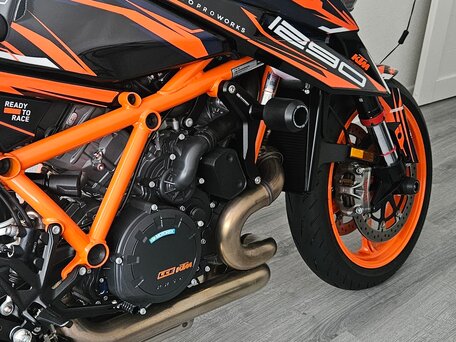 2022 KTM 1290 Super Duke R, оранжевый, 2000000 рублей, вид 5