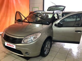 2010 Renault Sandero I, бежевый, 650000 рублей, вид 2