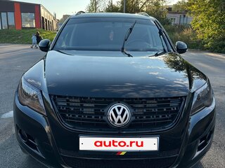 2011 Volkswagen Tiguan I, чёрный, 900000 рублей, вид 1