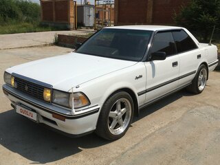 1991 Toyota Crown VIII (S130), белый, 880000 рублей, вид 2