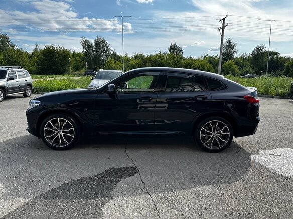 2019 BMW X4 30d II (G02), чёрный, 4400000 рублей - вид 3