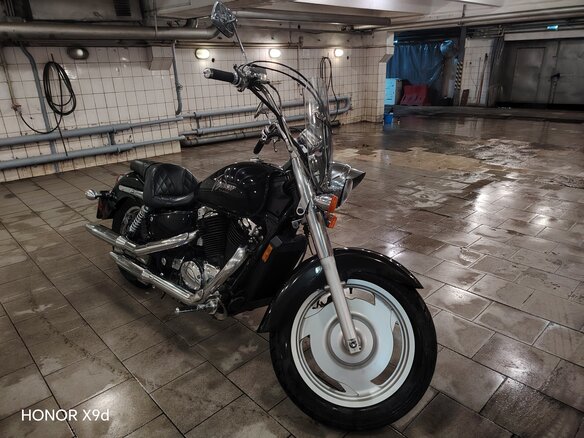 2001 Honda VT 1100, чёрный, 501000 рублей