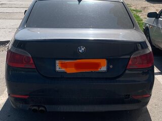 2004 BMW 5 серии 530i V (E60/E61), чёрный, 650000 рублей, вид 3