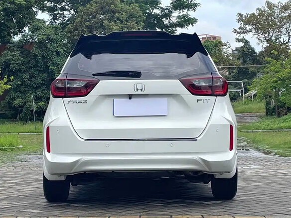 2022 Honda Fit IV, белый - вид 7
