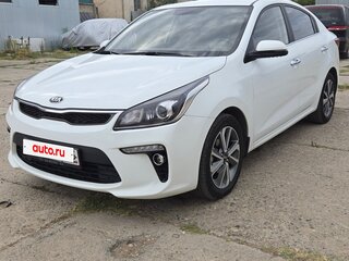 2020 Kia Rio IV, белый, 1550000 рублей, вид 3