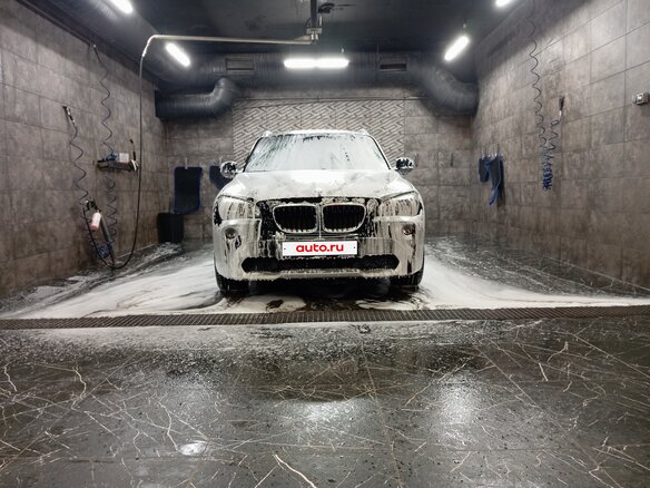 2010 BMW X1 18i I (E84), чёрный, 1330000 рублей - вид 6