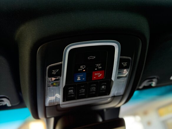 2019 Ram 1500 Crew Cab V, белый, 7000000 рублей - вид 23
