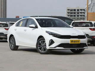 2025 Kia K3 II (China Market) Рестайлинг, белый, 1860000 рублей, вид 3