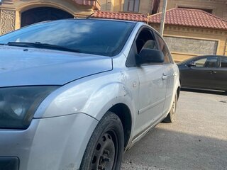 2005 Ford Focus II, серебристый, 320000 рублей, вид 3