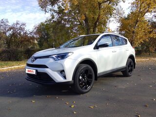 2017 Toyota RAV4 IV (XA40) Рестайлинг, белый, 2270000 рублей, вид 1