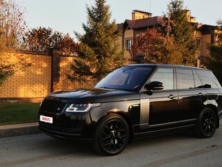 2018 Land Rover Range Rover IV Рестайлинг, чёрный, 6700000 рублей, вид 3