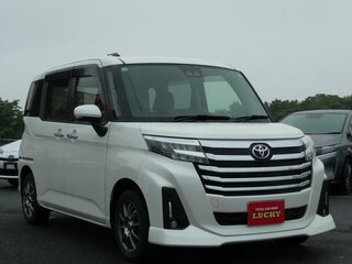 2022 Toyota Roomy I Рестайлинг, белый, 829099 рублей, вид 3