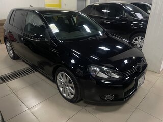 2011 Volkswagen Golf VI, чёрный, 950000 рублей, вид 2