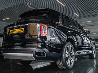 2019 Rolls-Royce Cullinan I (Series I), чёрный, 28900000 рублей, вид 2