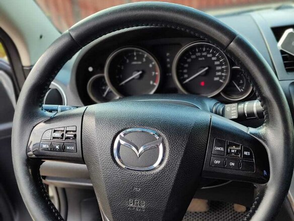 2011 Mazda 6 II (GH) Рестайлинг, серебристый, 890000 рублей - вид 5