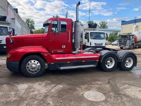 1999 Freightliner FLD, красный, 2600000 рублей, вид 5