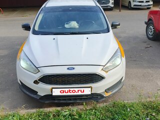 2016 Ford Focus III Рестайлинг, жёлтый, 435000 рублей, вид 2