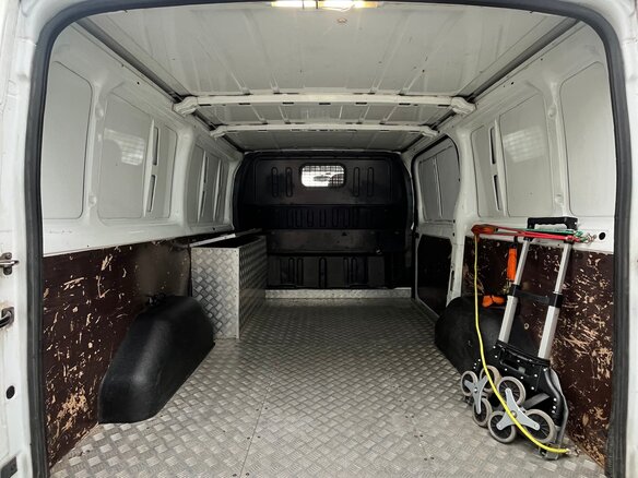 2013 Ford Transit, белый, 1100000 рублей - вид 24