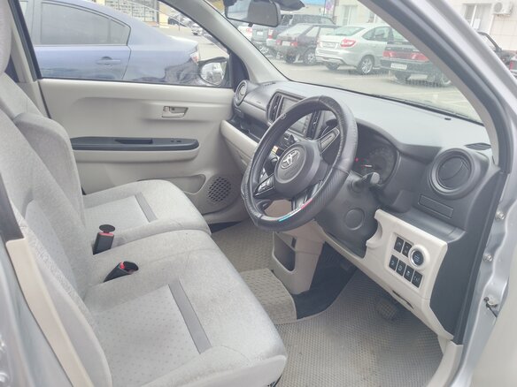 2018 Toyota Passo III, серый, 950000 рублей - вид 5