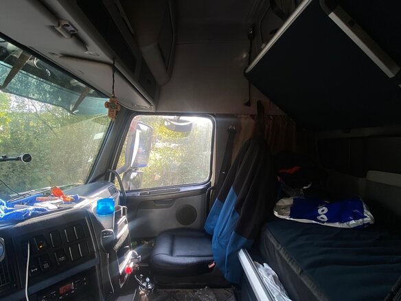 2011 Volvo FH, белый, 3000000 рублей - вид 2