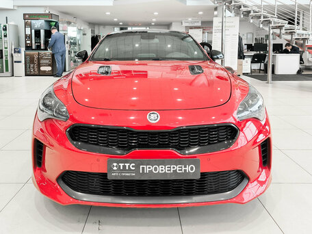 2018 Kia Stinger I, красный, 2220000 рублей, вид 2