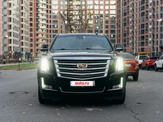 2018 Cadillac Escalade IV, чёрный, 6000000 рублей, вид 3