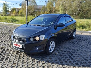 2013 Chevrolet Aveo II, чёрный, 650000 рублей, вид 1