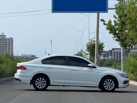 2023 Volkswagen Bora IV (China Market) Рестайлинг, белый, 1400000 рублей, вид 5