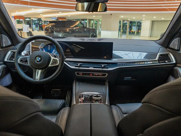 2026 BMW X5 40i IV (G05/G18) Рестайлинг, чёрный - вид 17