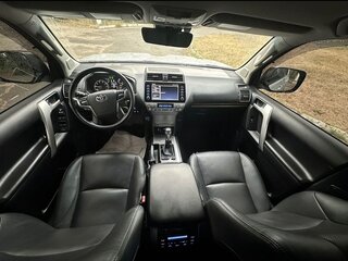 2021 Toyota Land Cruiser Prado 150 Series Рестайлинг 3, серый, 7150000 рублей, вид 4