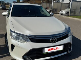 2017 Toyota Camry VII (XV50) Рестайлинг, белый, 2450000 рублей, вид 1