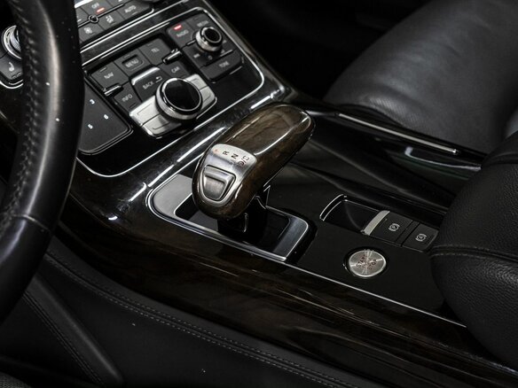 2013 Audi A8 Long III (D4), серый, 2499000 рублей - вид 28
